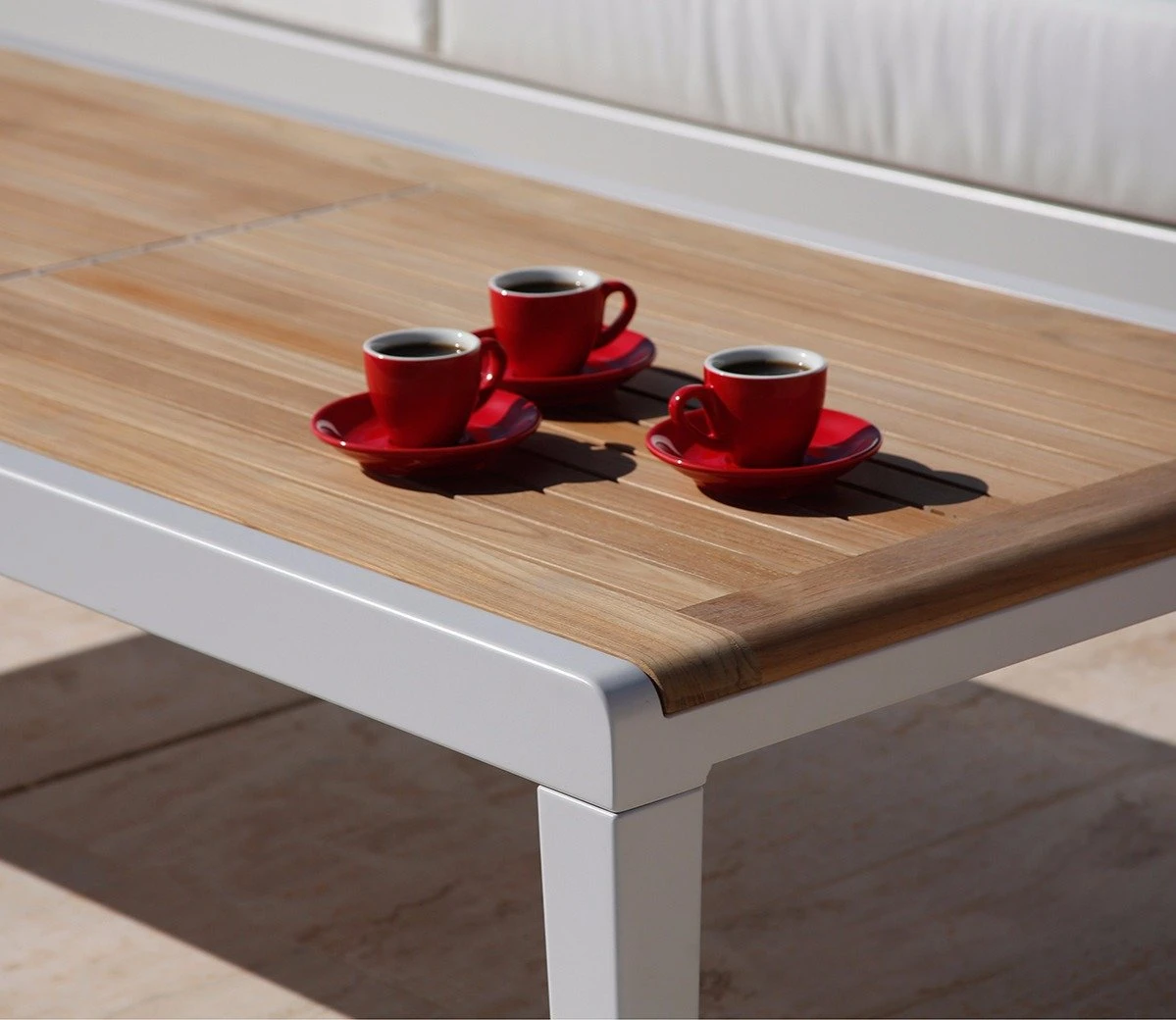 Barlow Tyrie Aura Low 160cm Table 5 Barlow Tyrie Aura Low 160cm Table - Image 3