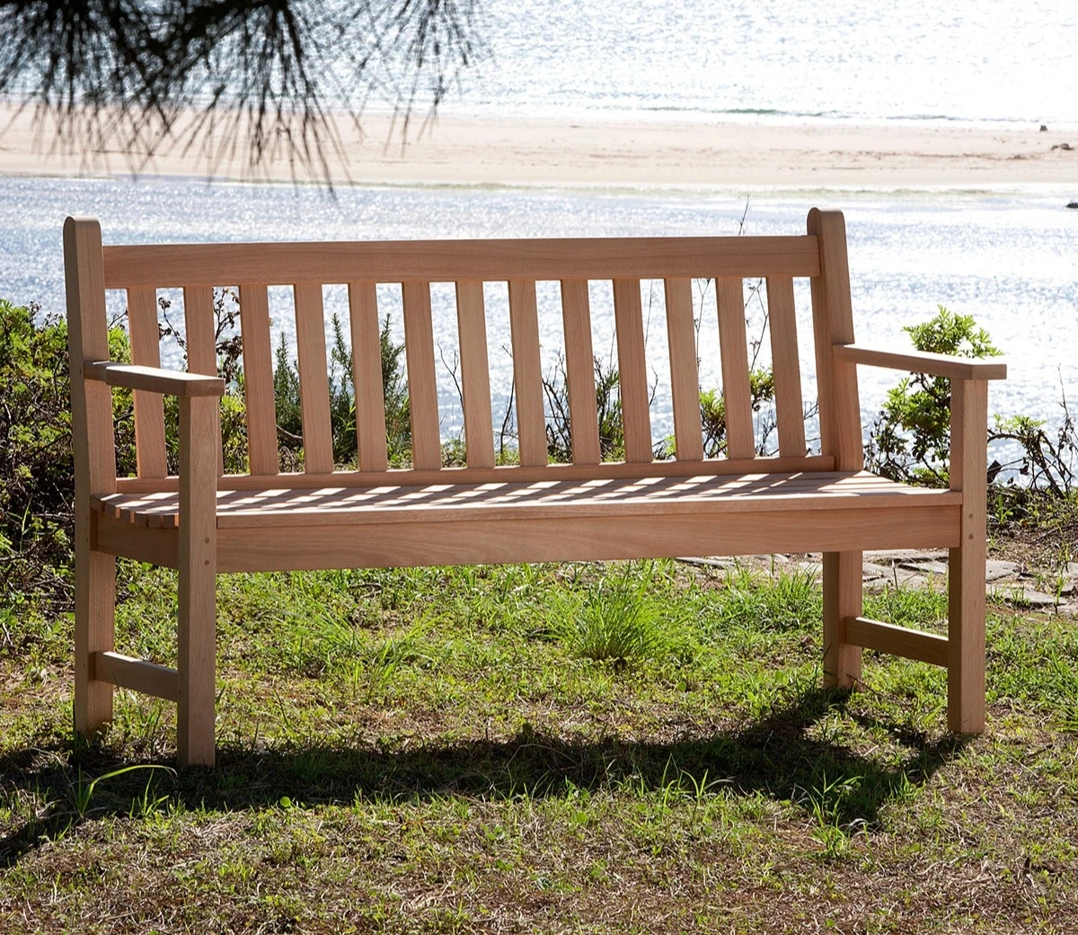 Barlow Tyrie Lavenham Eucalyptus 150cm Bench 5 Barlow Tyrie Lavenham Eucalyptus 150cm Bench - Image 3