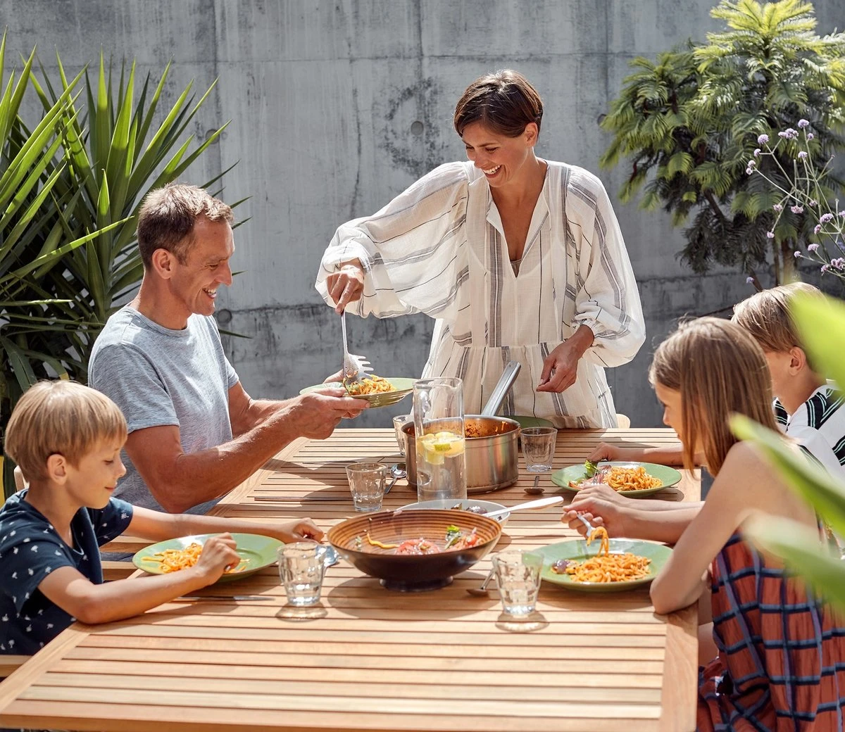 Barlow Tyrie Layout 195cm Dining Table 10 Barlow Tyrie Layout 195cm Dining Table - Image 8