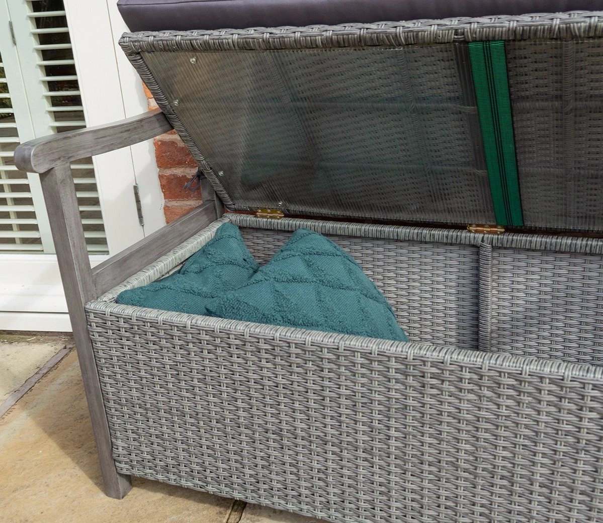 Rowlinson Alderley Rattan Storage Bench - Grey 8 Rowlinson Alderley Rattan Storage Bench - Grey - Image 6